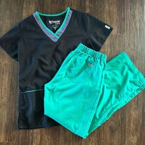 Grey’s Anatomy scrubs by barco v-neck set